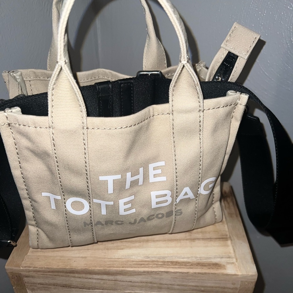 Marc Jacobs The Tote Bag